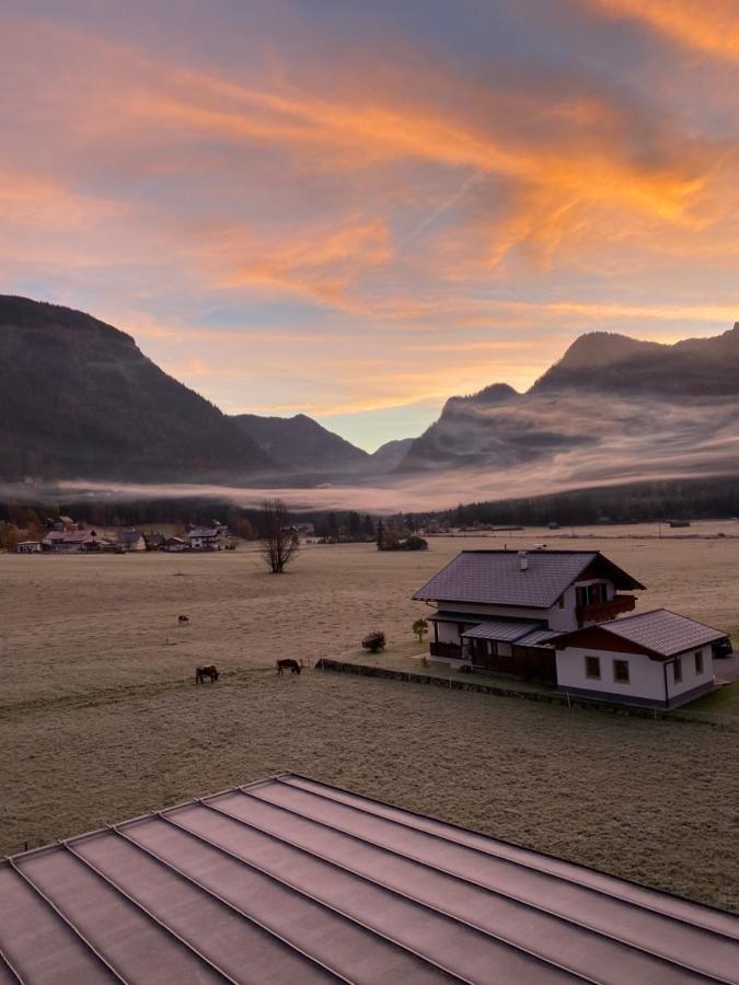 Almsternderl 2.0 - Gemuetliches Appartment In Gosau Luaran gambar